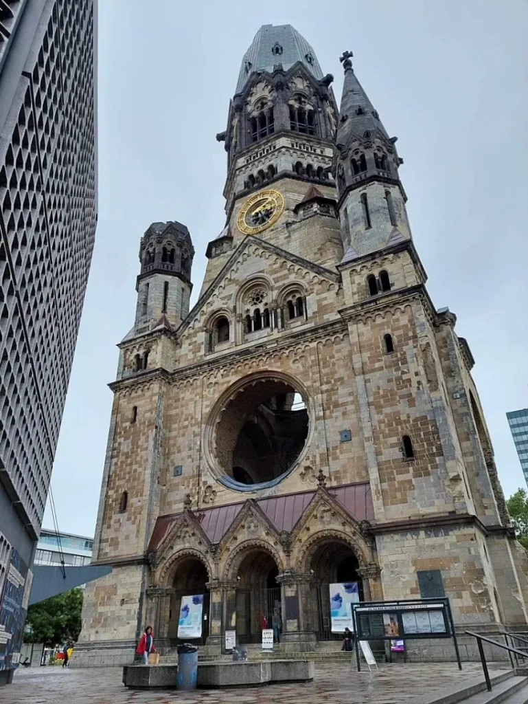 Kamienice nad Szprewą w Berlinie