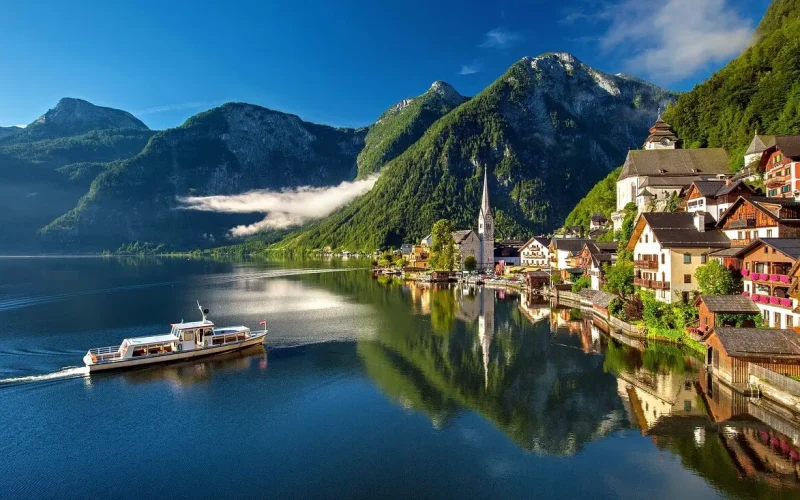 Hallstatt nad jeziorem w Salzkammergut
