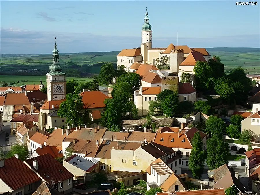 Panorama Mikulova z zamkiem